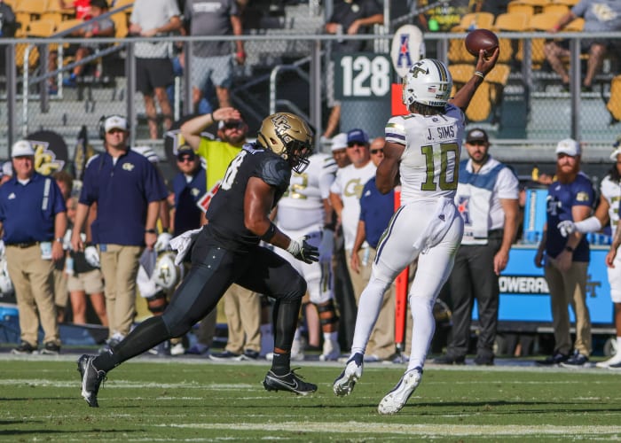 Georgia Tech Quarterback Jeff Sims vs UCF